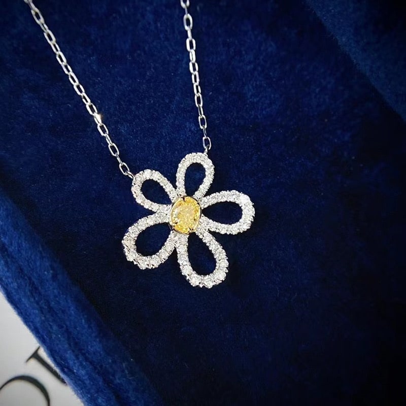 14k Gold 0.35 Ctw Natural Yellow Diamond & Diamond & Flowers Necklace: Ref:231090120 // gold content:14k gold // main gemstone:yellow diamond // shape:oval // carat weight:0. 13ct // color:yellow // treatment:natural // // adjacent gemstone 2 : diamond // shape:round