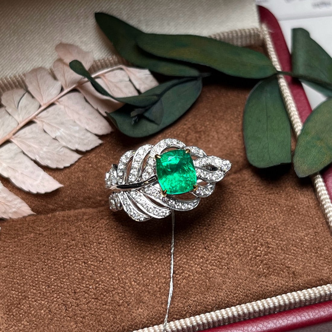 14k Gold 1.42 Ctw Vivid Green Natural Emerald & Diamond Ring: Ref:231090197 // gold content:14k gold // ring size:7. 25us // // main gemstone:emerald // shape:cushion // carat weight:1. 11ct // color:vivid green // treatment:natural // // adjacent gemstone 2