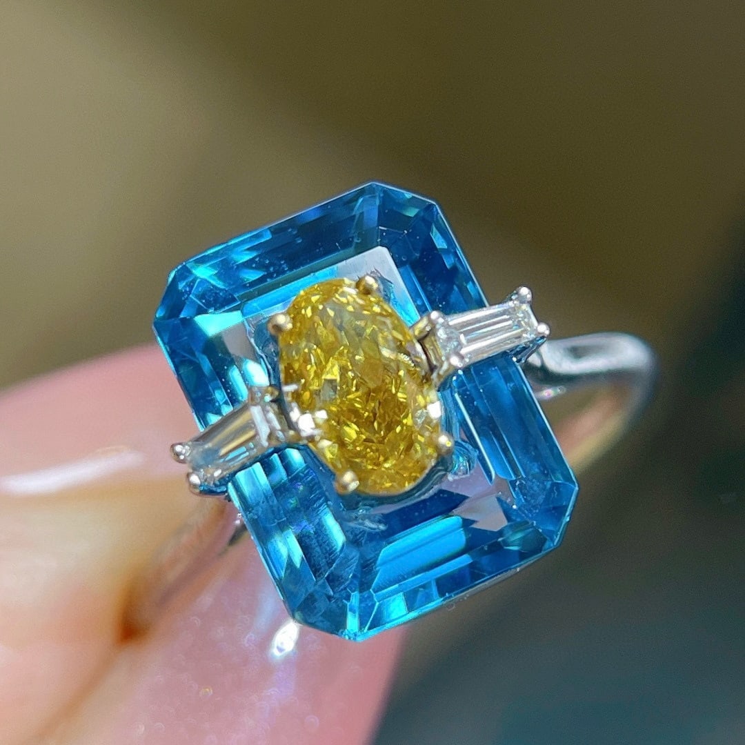 14k Gold 0.60 Ctw Natural Yellow Diamond & Diamond Ring (1 of 10)