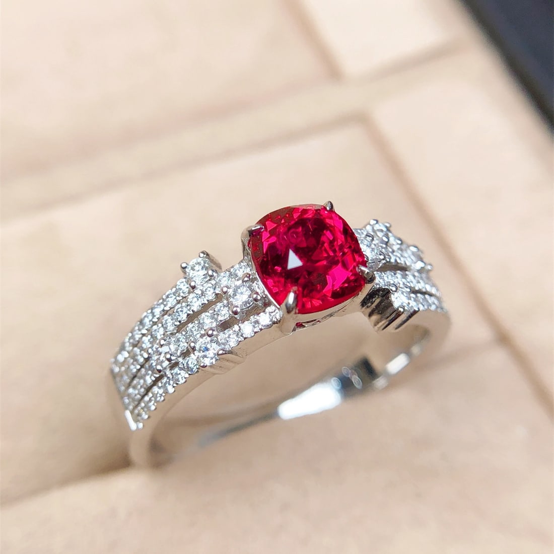 14K GOLD 1.64 CTW NATURAL SPINEL & DIAMOND RING - 2