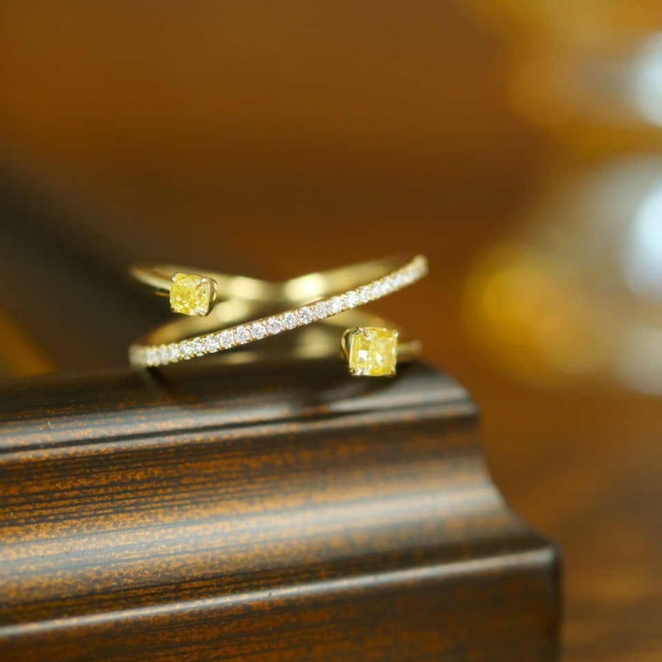 14K GOLD 0.43 CTW NATURAL YELLOW DIAMOND & DIAMOND RING (1 of 6)