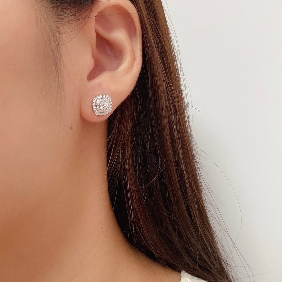 14K GOLD 0.68 CTW NATURAL H DIAMOND EARRINGS - 4