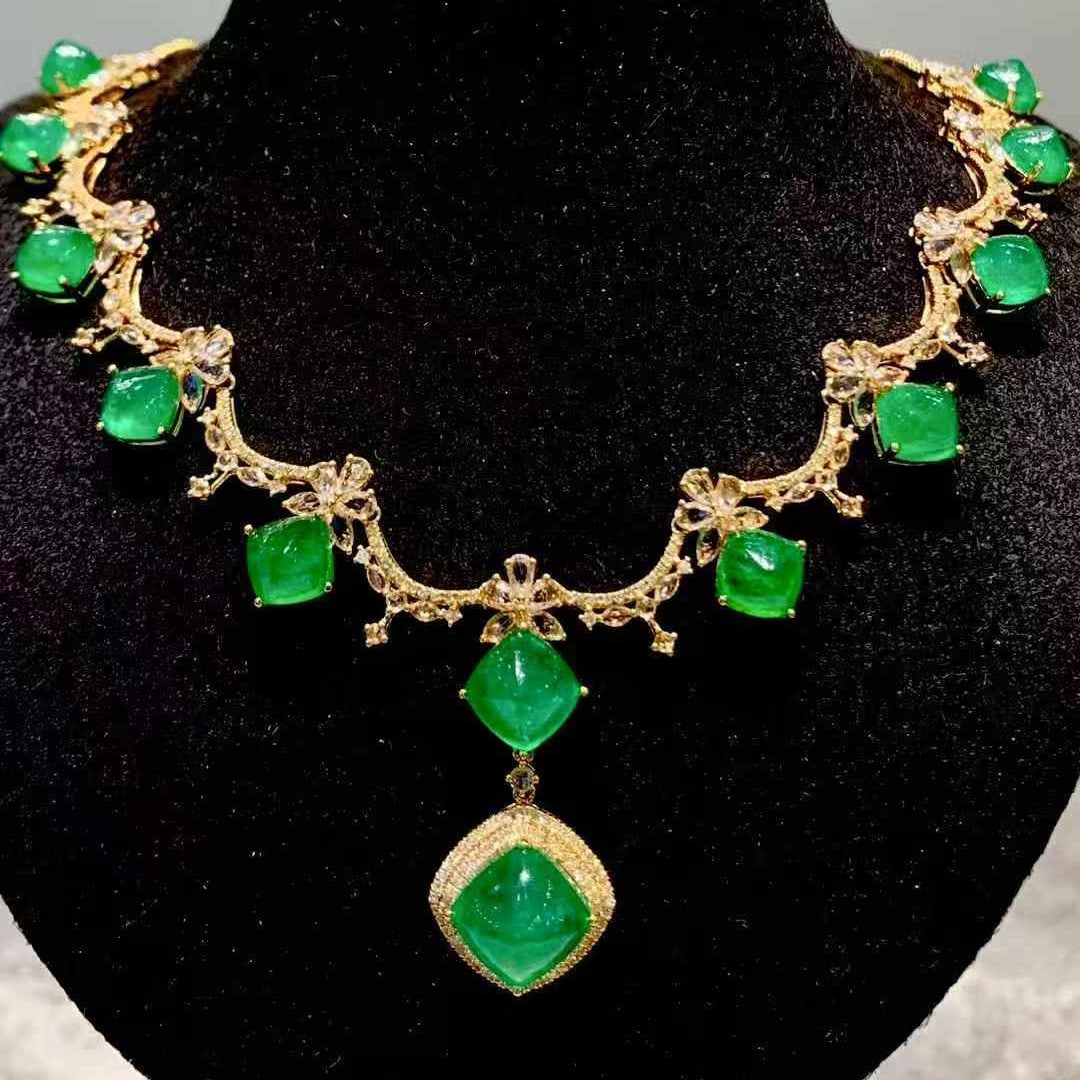 14k Gold 18.5 Ct Vivid Green Natural Emerald & Diamond & Sapphire Necklace - 4