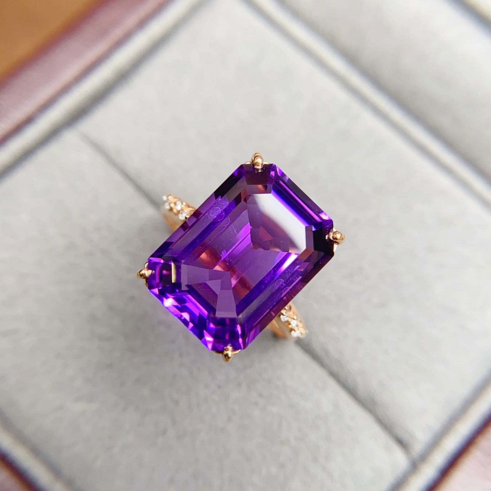 14k Gold 7.95 Ctw Natural Amethyst & Diamond Ring - 2