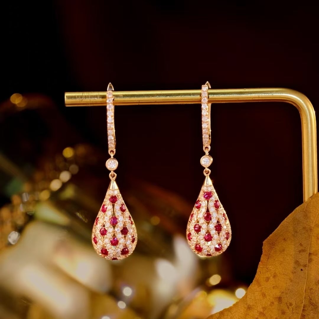14k Gold 1.5 Ctw Natural Ruby & Diamond Earrings: Ref:231103075 // gold content:14k gold // main gemstone:ruby // shape:round // carat weight:0. 9ct // color:red // treatment:natural // cut grade:g // // adjacent gemstone 2 : diamond //