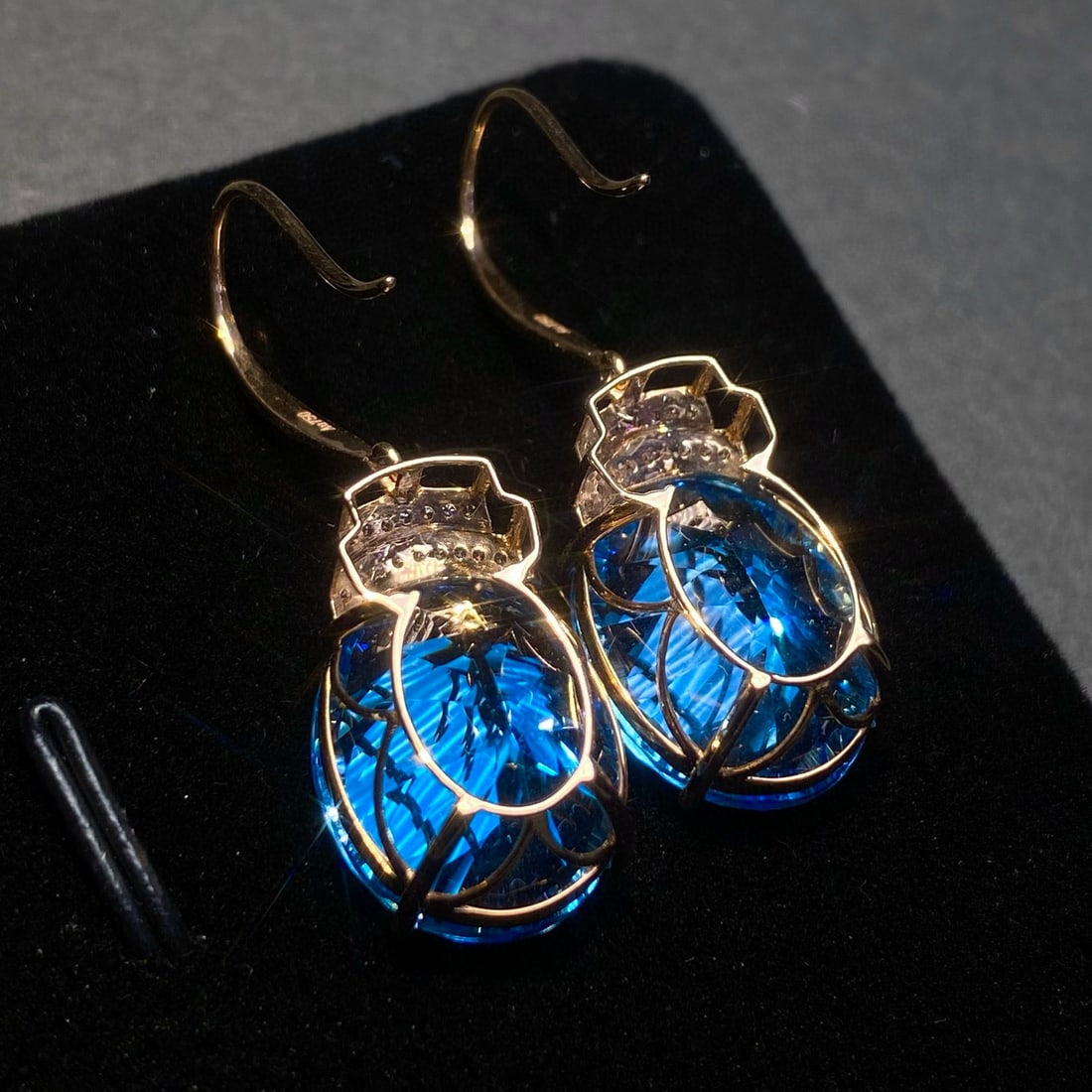 14k Gold 21.81 Ct Natural Topaz & Diamond Earrings - 4