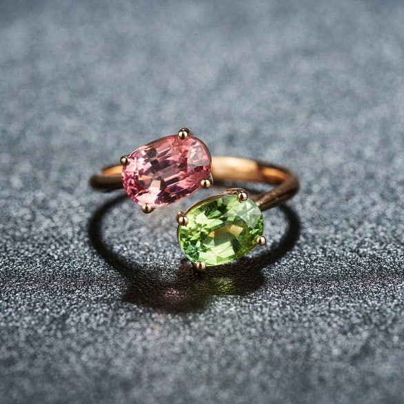 14k Gold 3.2 Ct Natural Tourmaline & Toi Et Moi Ring: Ref:231103213 // gold content:14k gold // ring size:7. 25us // // main gemstone:tourmaline // shape:oval // carat weight:3. 2ct // color:color // treatment:natural // High Estimate: 4300Condition: