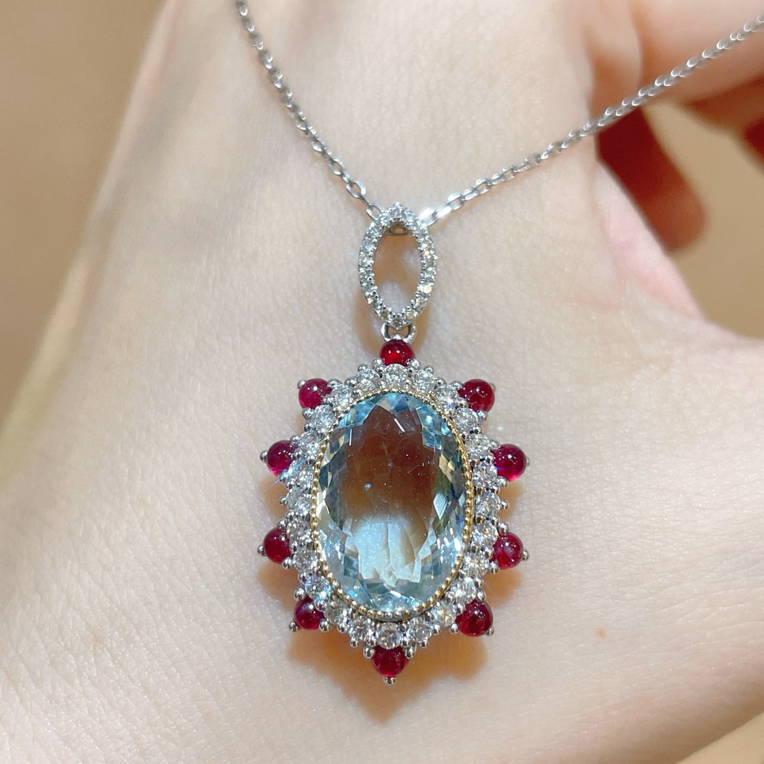 14k Gold 6.18 Ctw Natural Aquamarine & Diamond Pendant( Without Chain ): Ref:231103217 // gold content:14k gold // main gemstone:aquamarine // shape:oval // carat weight:5. 58ct // color:blue // treatment:natural // // adjacent gemstone 2 : diamond // shape:round //