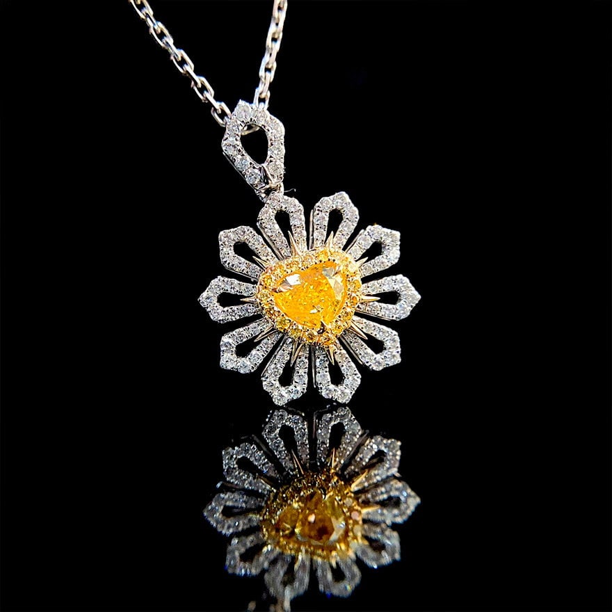 14k Gold 0.80 Ctw Natural Yellow Diamond & Diamond Pendant( Without Chain ): Ref:231104045 // gold content:14k gold // main gemstone:yellow diamond // shape:heart // carat weight:0. 40ct // color:yellow // treatment:natural // // adjacent gemstone 2 : diamond // shape:round