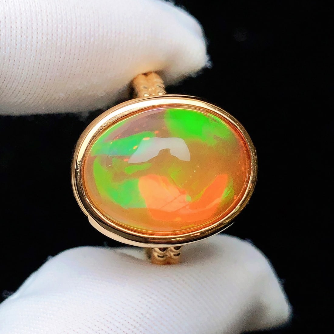 14k Gold 5.0 Ct Natural Opal Ring - 2