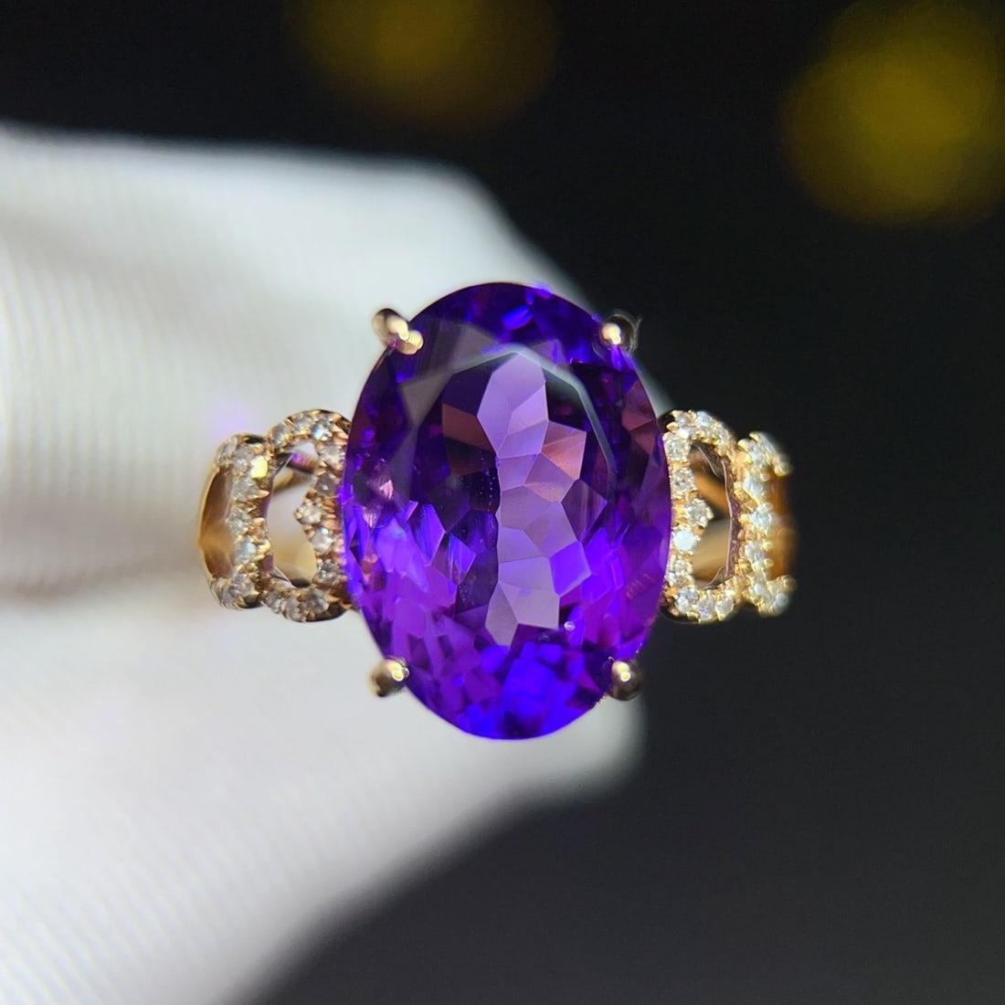 14k Gold 6 Ct Natural Amethyst & Diamond Ring - 2