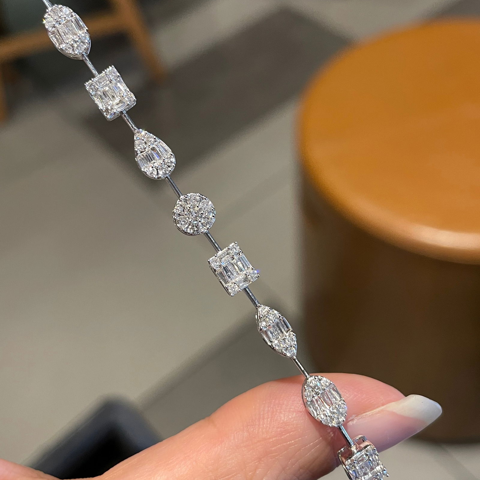 14k Gold 1.80 Ct Natural H Diamond Bracelet - 2