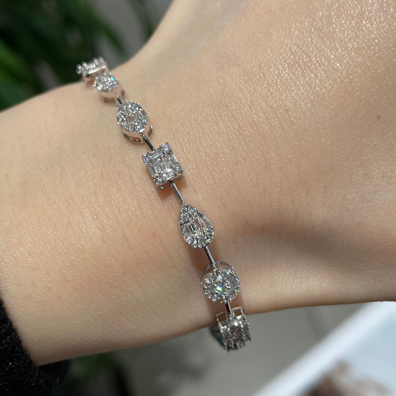 14k Gold 1.80 Ct Natural H Diamond Bracelet - 8