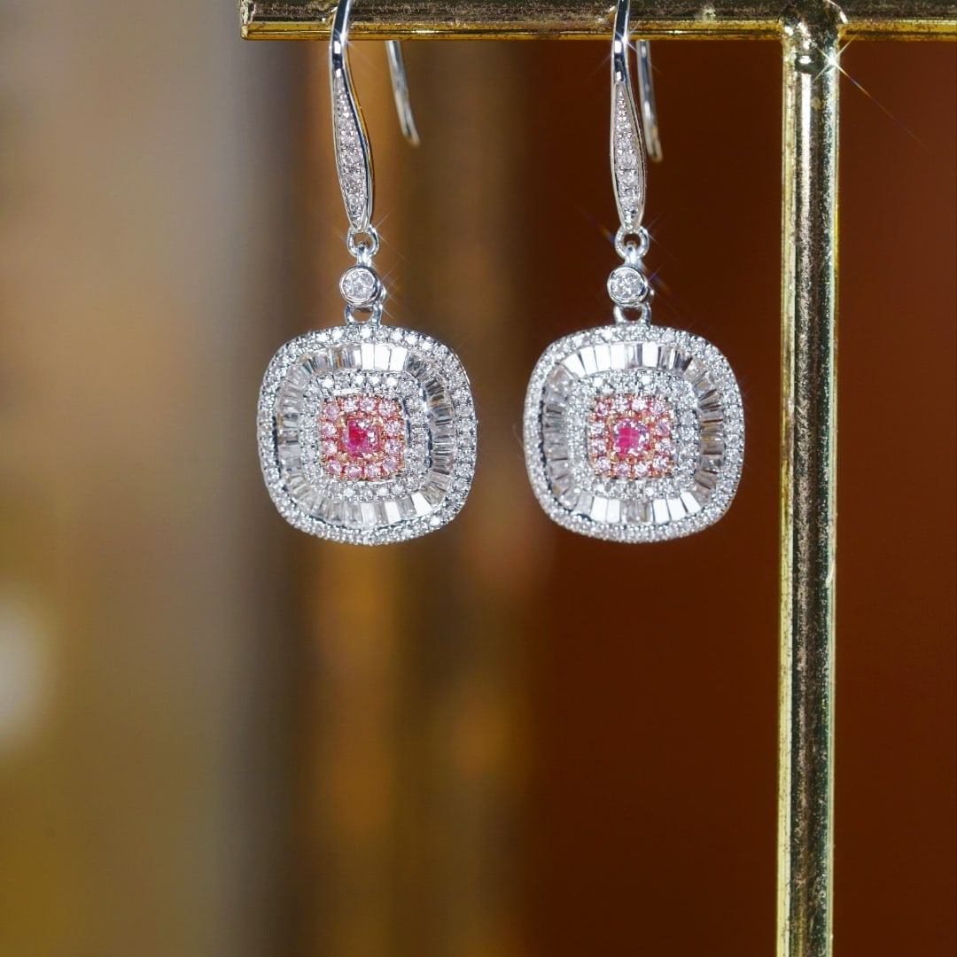 14k Gold 1.00 Ct Natural Color Diamond Earrings: Ref:231104304 // gold content:14k gold // main gemstone:diamond // shape:multiple // carat weight:1. 00ct // clarity grade:vs-si // color:color // treatment:natural // Condition: NewLow Estimate: