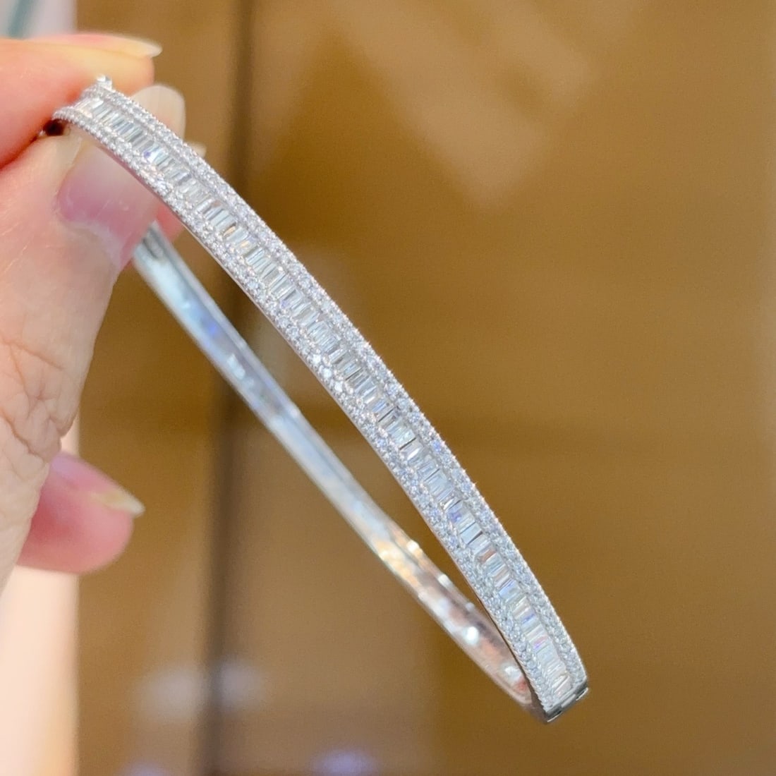 14k Gold 1 Ct Natural H Diamond Bangle - 2