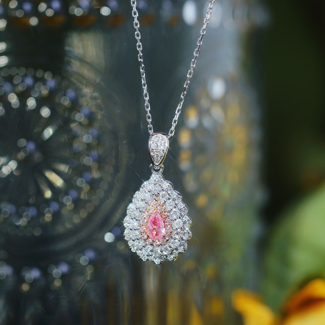 14k Gold 0.60 Ctw Natural Pink Diamond & Diamond Necklace: Ref:231104448 // gold content:14k gold // main gemstone:pink diamond // shape:pear // carat weight:0. 15ct // color:pink // treatment:natural // // adjacent gemstone 2 : diamond // shape:round // cara