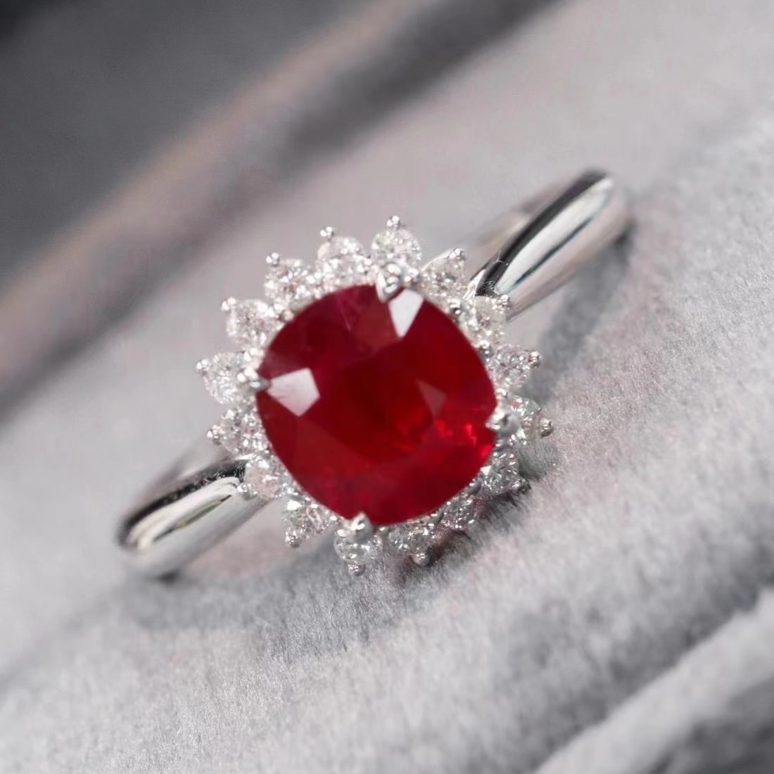 14k White Gold 1.26 Ctw Natural Ruby & Diamond Ring - 2