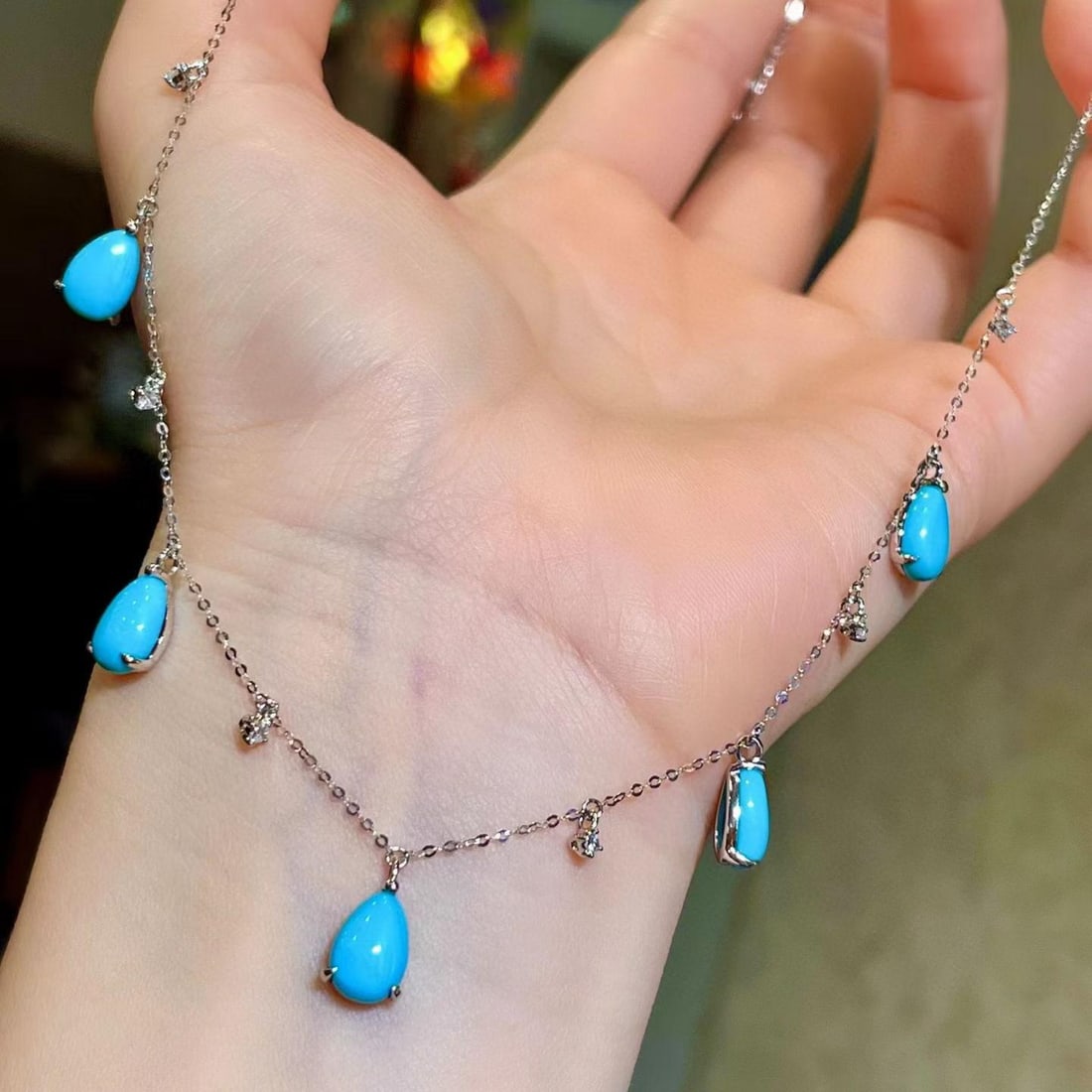 14k Gold 6.48 Ctw Natural Blue Turquoise & Diamond Necklace: Ref:231113056 // gold content:14k gold // main gemstone:blue turquoise // shape:pear // carat weight:6. 33ct // color:blue // treatment:natural // // adjacent gemstone 2 : diamond // shape:round //