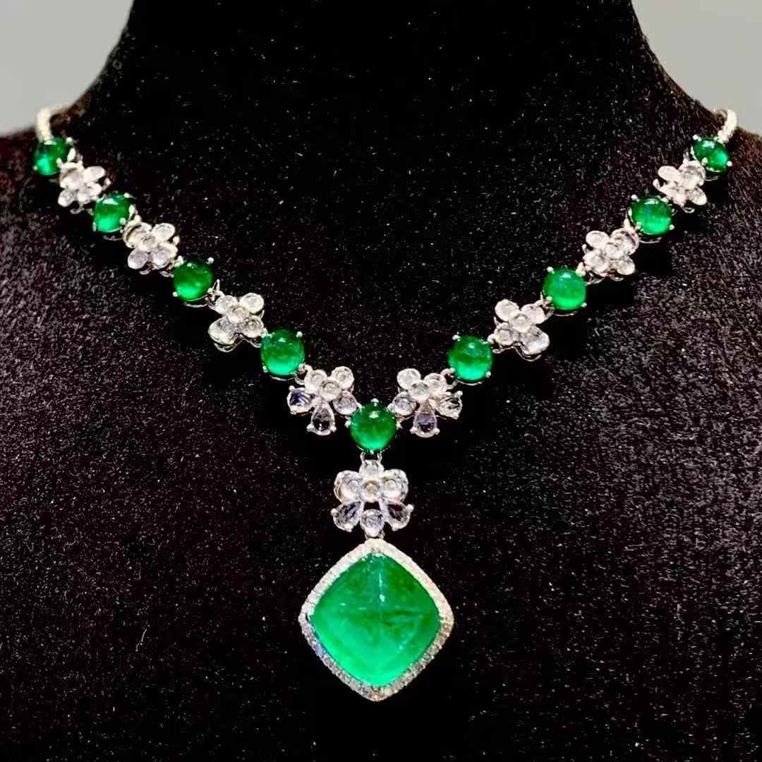 14k Gold 6.3 Ct Natural Emerald & Diamond & Sapphire Necklace (1 of 7)