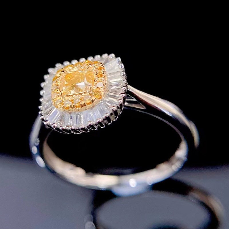 14k Gold 0.6 Ctw Natural Yellow Diamond & Color Diamond Ring - 2