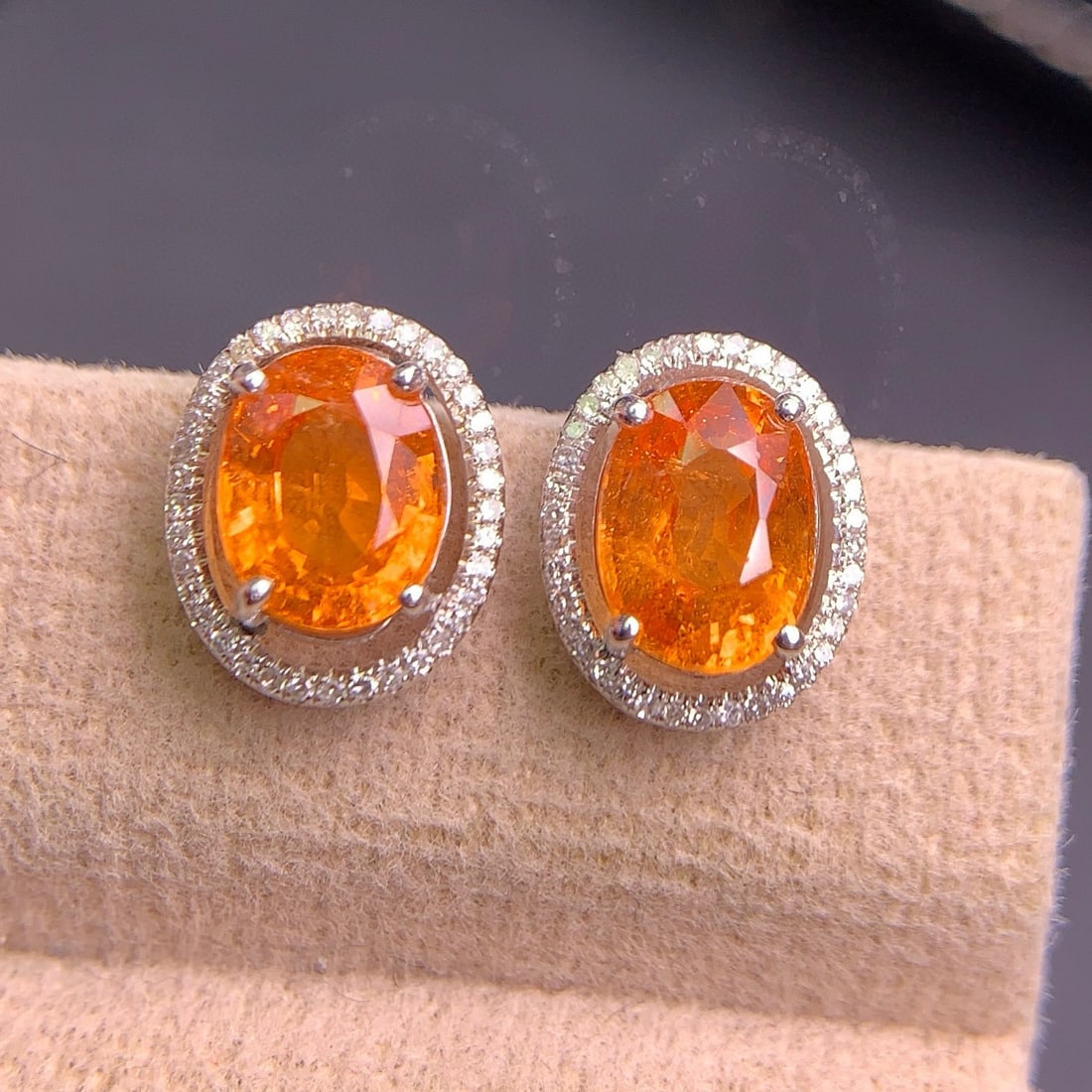 14k Gold 3.8 Ct Natural Spessartine & Diamond Earrings - 3