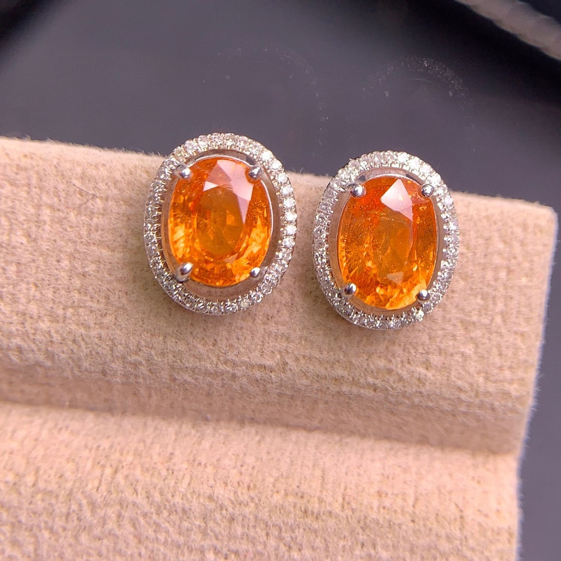 14k Gold 3.8 Ct Natural Spessartine & Diamond Earrings - 7