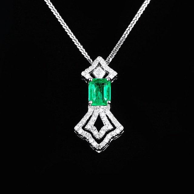14k Gold 0.65 Ctw Natural Emerald & Diamond Pendant( Without Chain ): Ref:231113194 // gold content:14k gold // main gemstone:emerald // shape:rectangle // carat weight:0. 5ct // color:green // treatment:natural // // adjacent gemstone 2 : diamond // number of