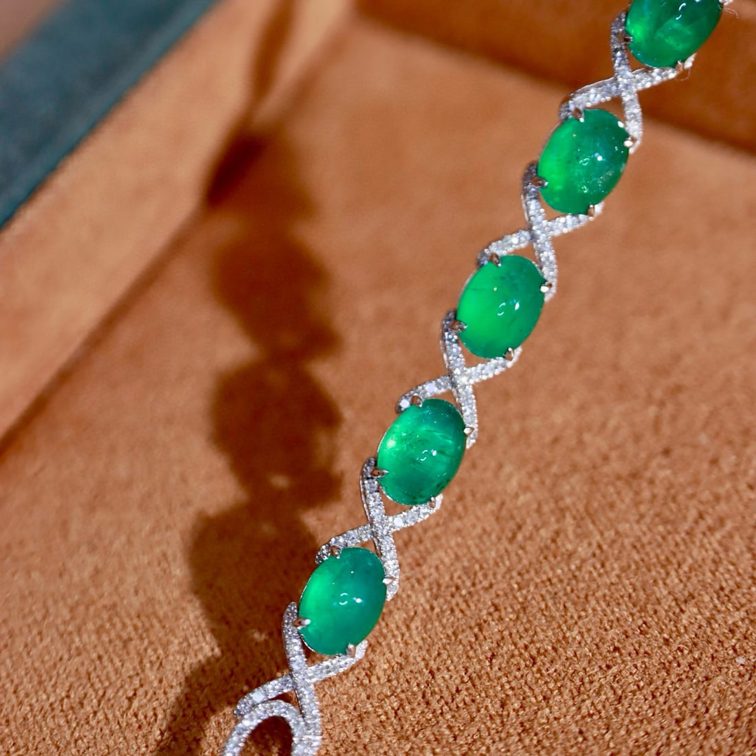 14k Gold 10.93 Ctw Natural Emerald & Diamond Bracelet - 7