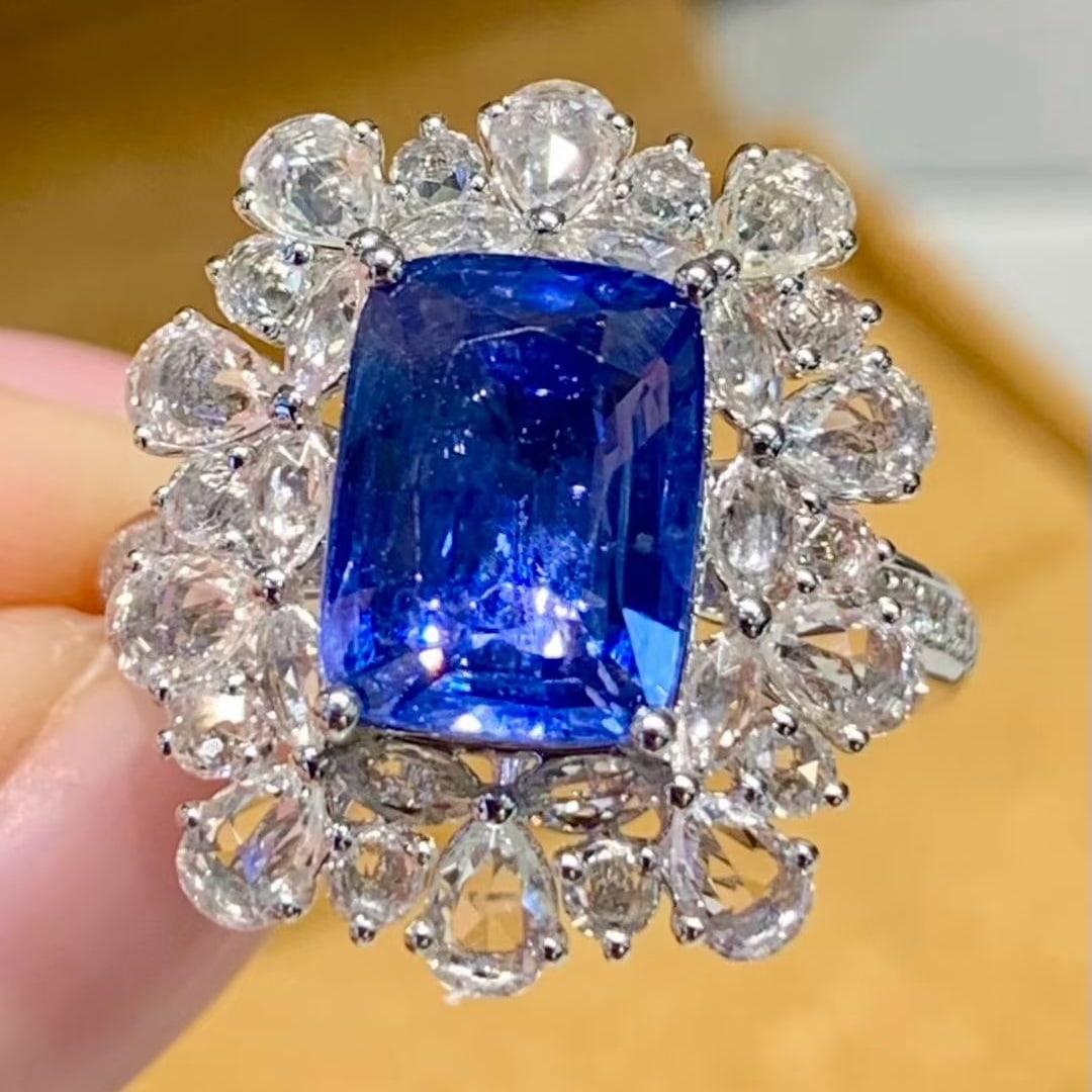 14k Gold 3.00 Ct Natural Sapphire & Sapphire & Diamond Ring: Ref:231113202 // gold content:14k gold // ring size:7. 25us // // main gemstone:sapphire // shape:cushion // carat weight:3. 00ct // color:blue // treatment:natural // // adjacent gemstone 2 :