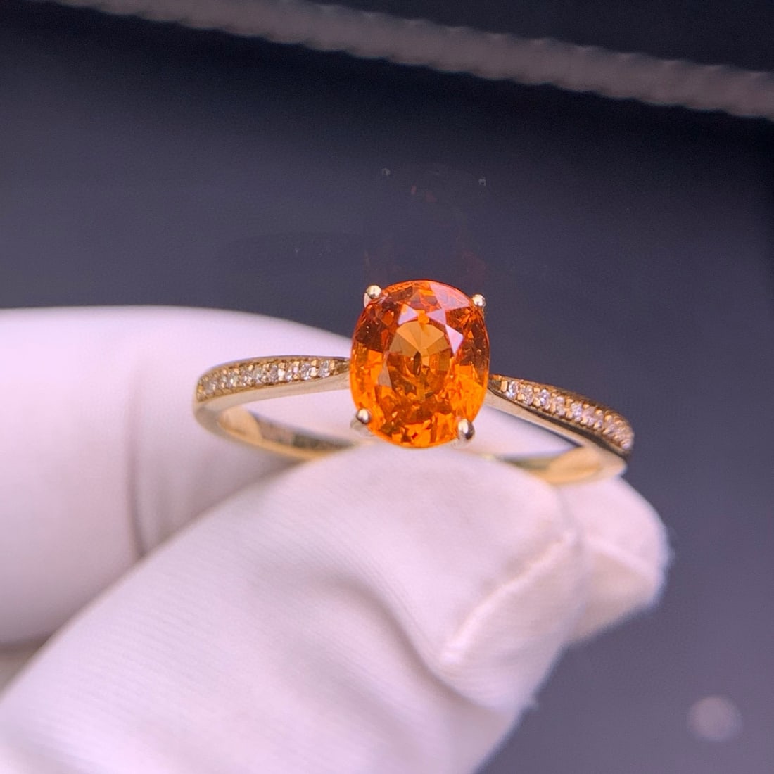 14k Gold 1.6 Ct Natural Spessartine & Diamond Ring: Ref:231113223 // gold content:14k gold // ring size:7. 25us // // main gemstone:spessartine // shape:oval // carat weight:1. 6ct // color:orange // treatment:natural // // adjacent gemstone 2 :