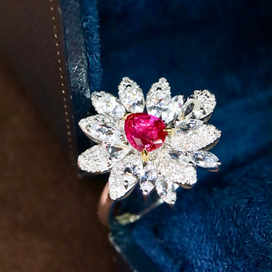 14k Gold 0.79 Ctw Natural Ruby & Diamond Ring - 2