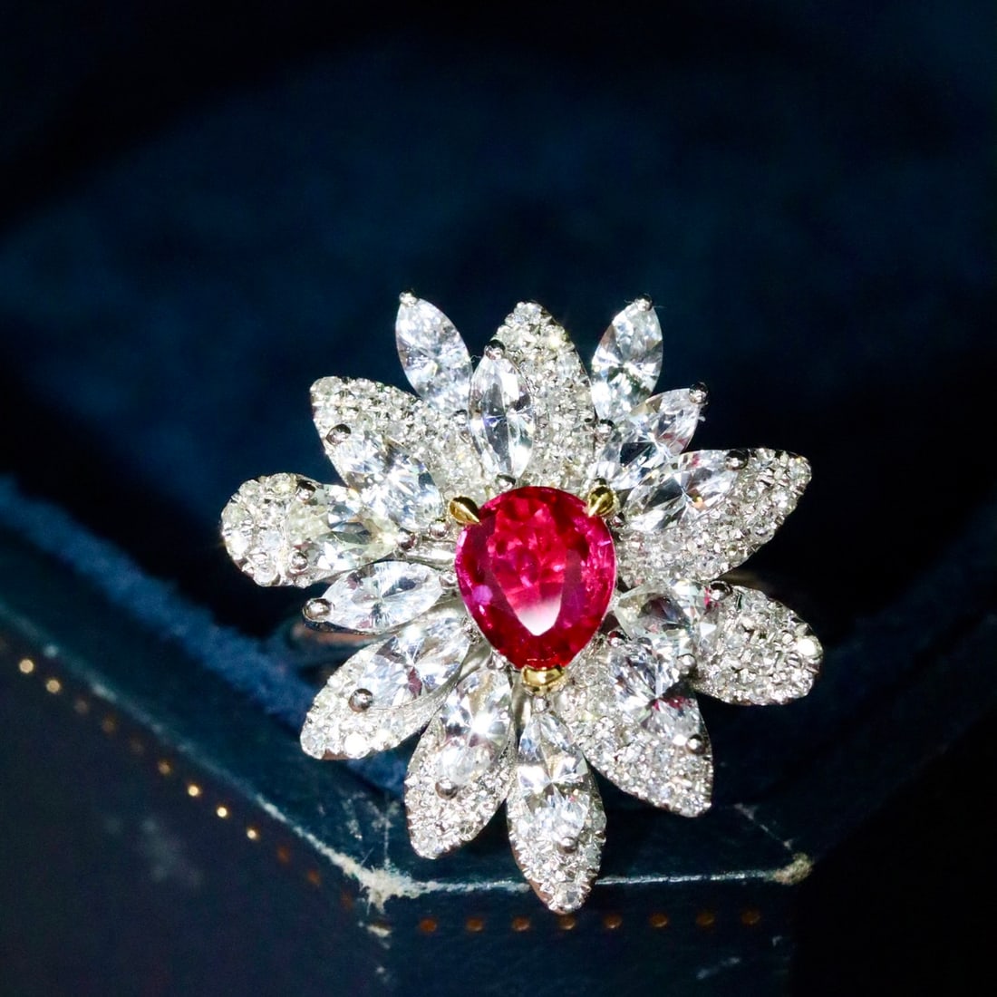 14k Gold 0.79 Ctw Natural Ruby & Diamond Ring - 6