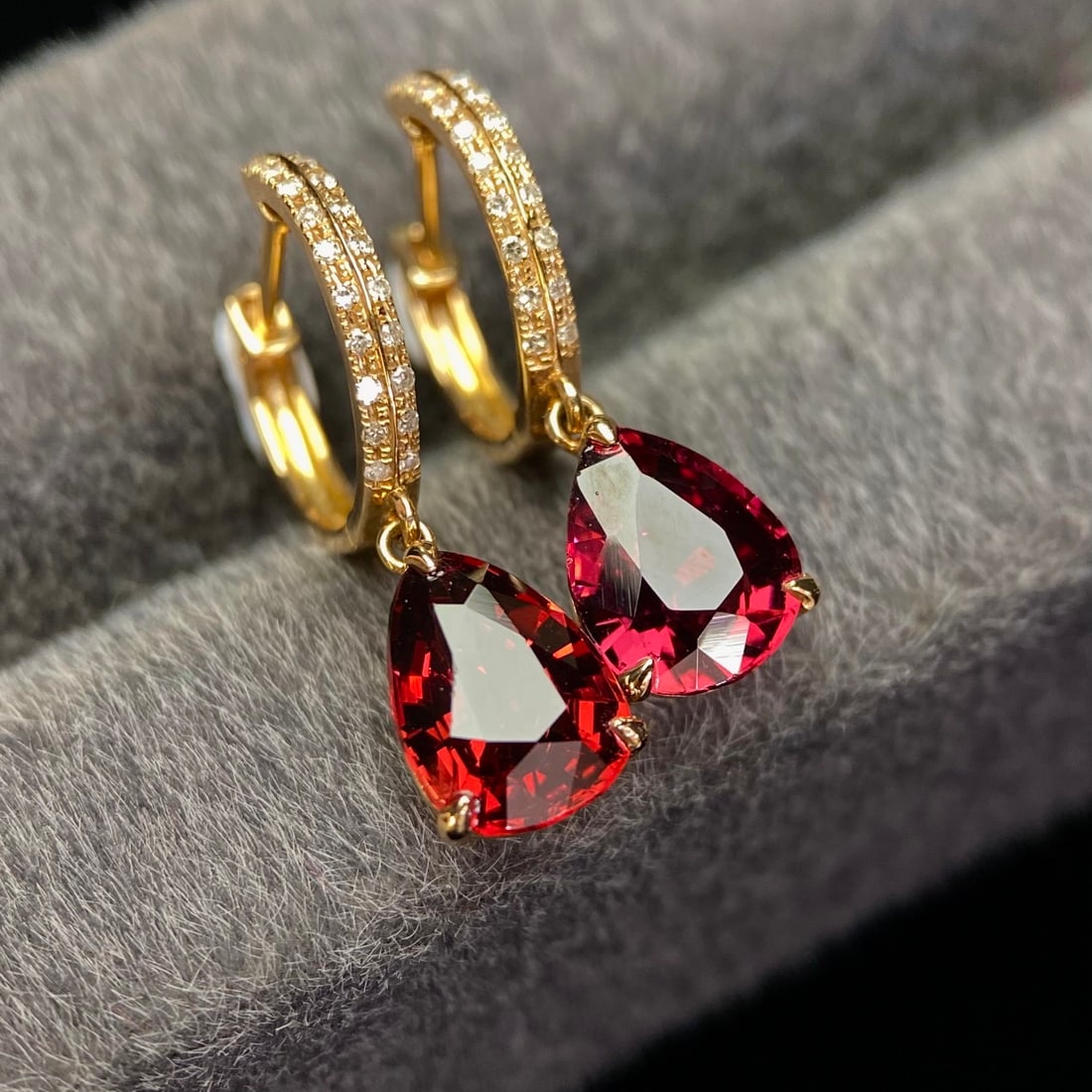 14k Gold 3.59 Ct Natural Garnet & Diamond Earrings - 2