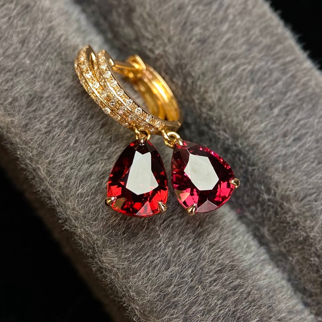 14k Gold 3.59 Ct Natural Garnet & Diamond Earrings - 4