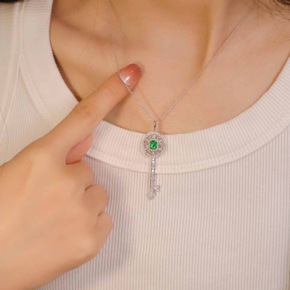 14k Gold 0.89 Ctw Vivid Green Natural Emerald & Diamond Pendant( Without Chain ) - 2