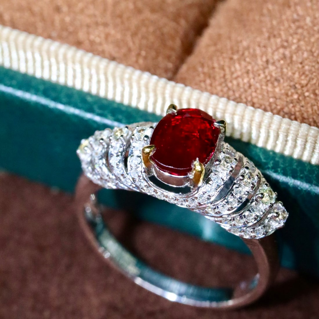 14k Gold 1.18 Ctw Natural Ruby & Diamond Ring - 4