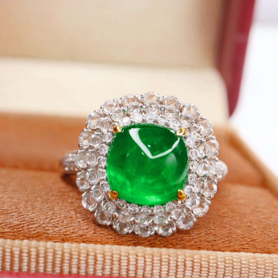 14k Gold 3.97 Ctw Vivid Green Natural Emerald & Diamond Ring - 2