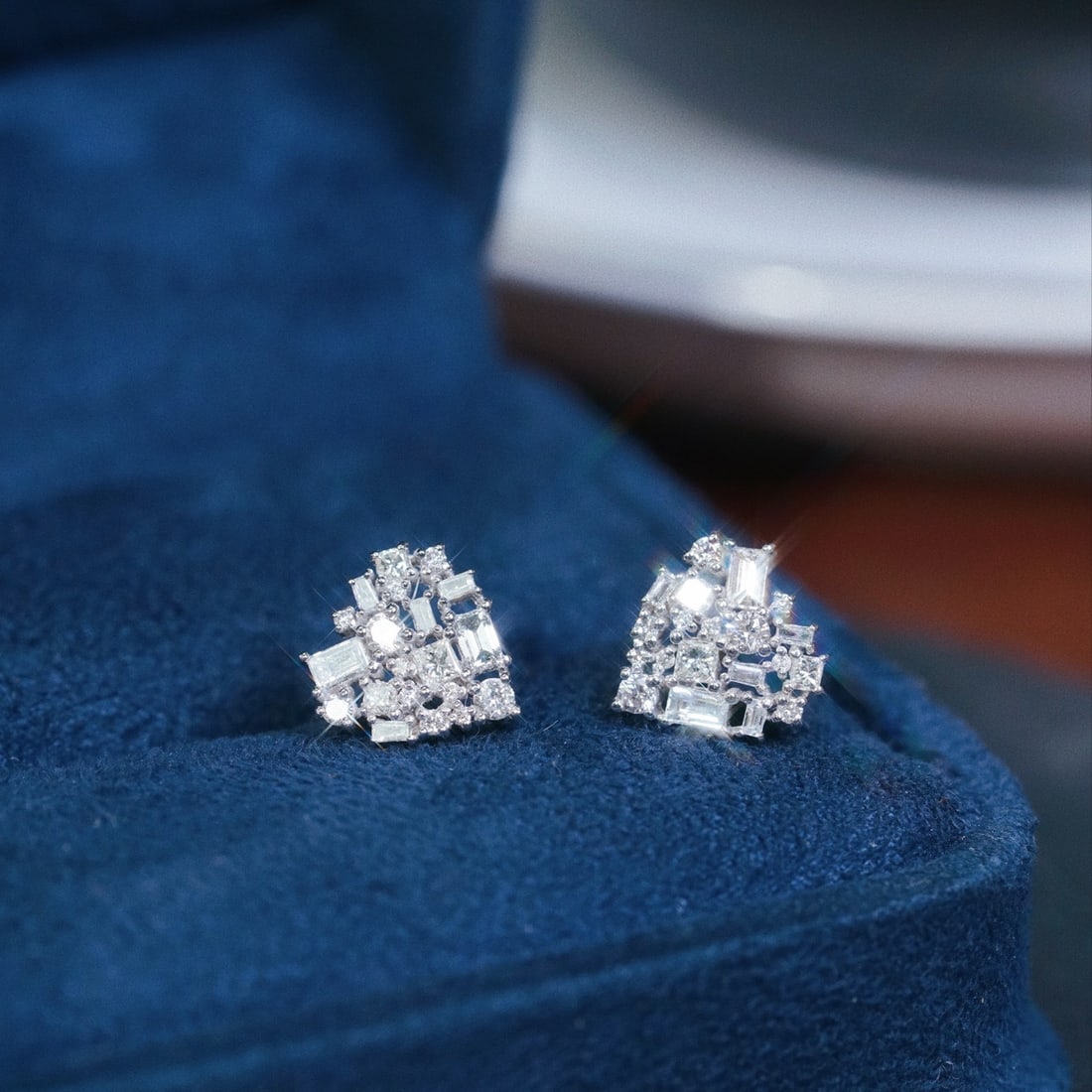 14k Gold 0.60 Ct Natural H Diamond Earrings - 5