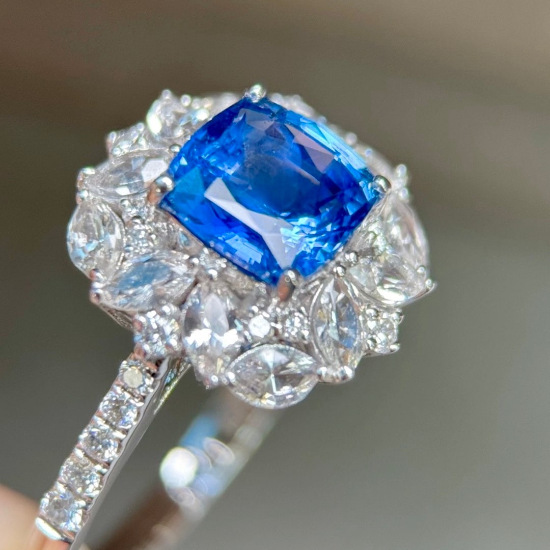 14k Gold 1.83 Ctw Natural Sapphire & Diamond Ring - 4