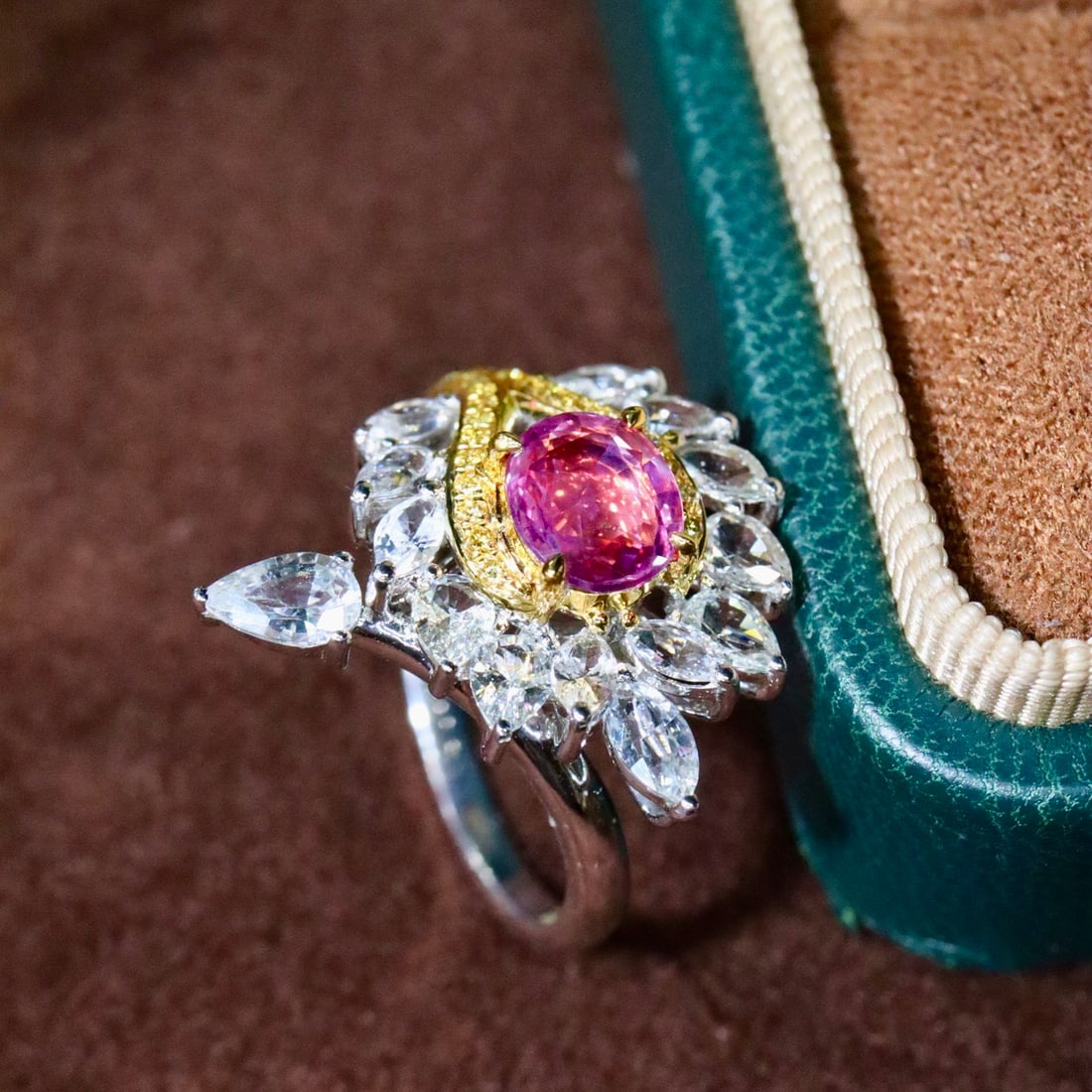 14k Gold 2.09 Ctw Natural Padparadscha Sapphire & Sapphire Ring - 4