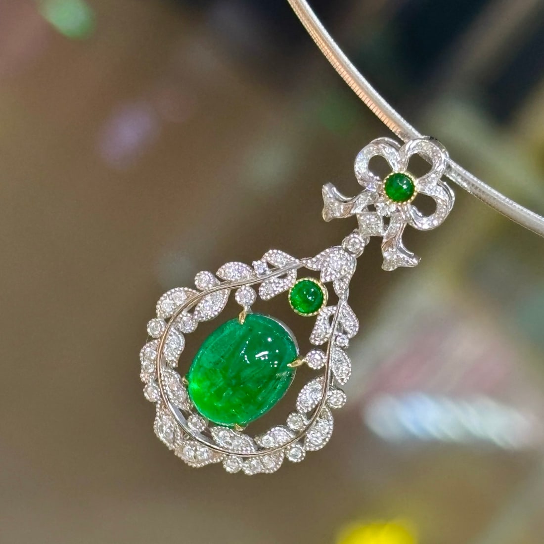 14k Gold 3.88 Ct Vivid Green Natural Emerald & Diamond Pendant( Without Chain ) - 6