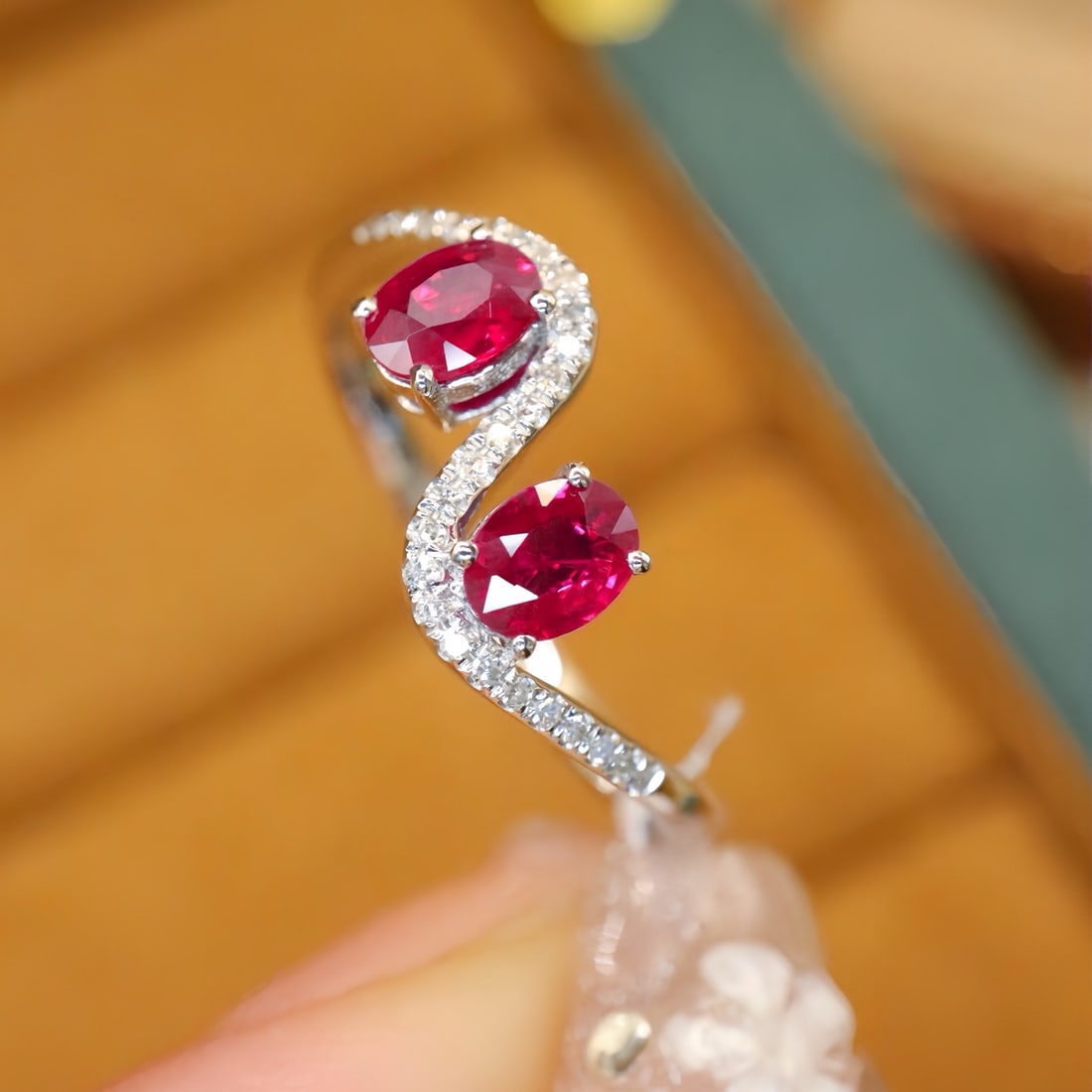 14k Gold 0.71 Ctw Natural Ruby & Diamond Ring - 3