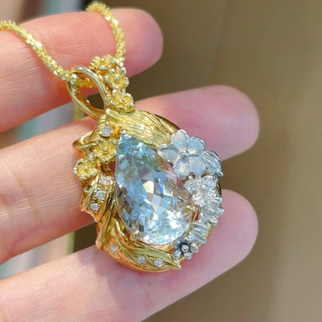 14k Gold 7.67 Ctw Natural Aquamarine & Diamond Pendant( Without Chain ) - 3