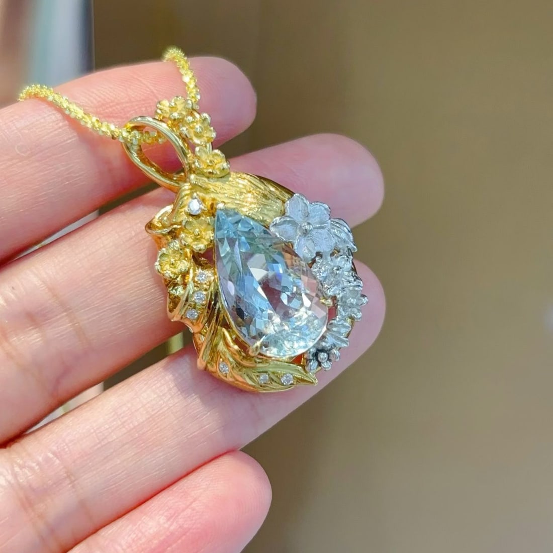 14k Gold 7.67 Ctw Natural Aquamarine & Diamond Pendant( Without Chain ) - 4