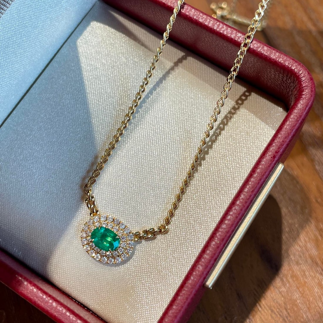14k Gold 0.50 Ct Natural Emerald & Diamond Necklace - 2