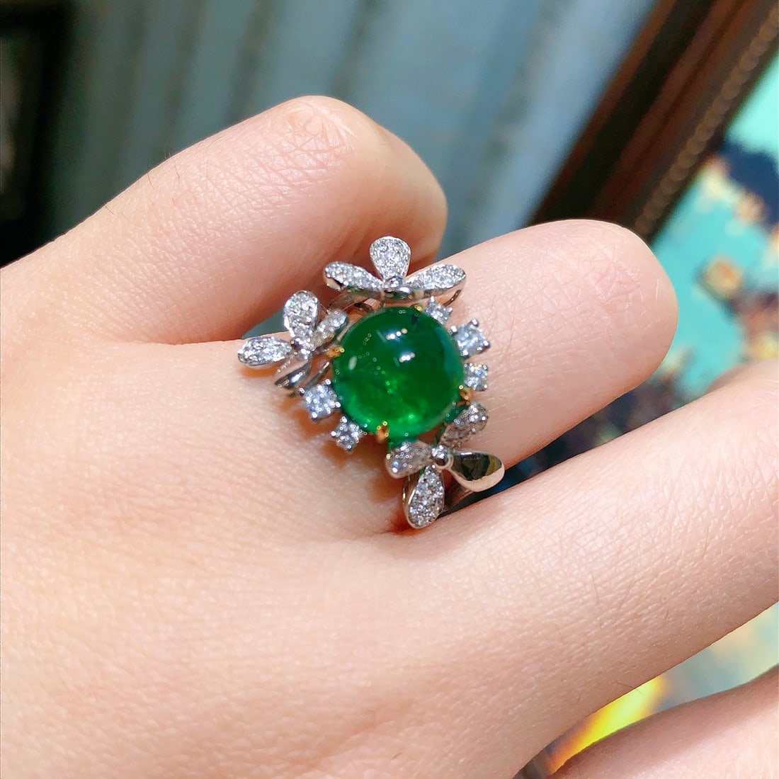 14k Gold 4.59 Ctw Vivid Green Natural Emerald & Diamond Ring - 6