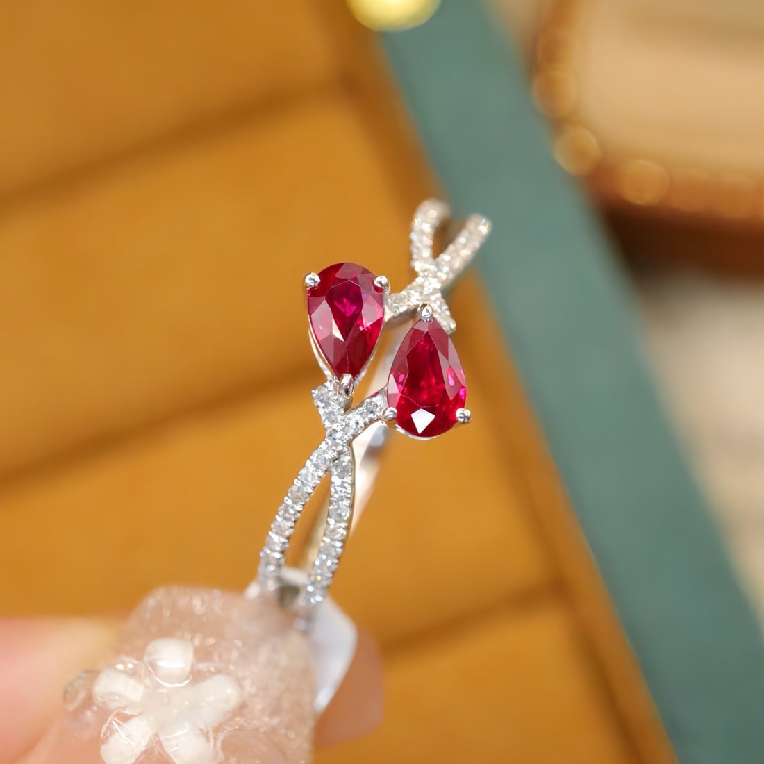 14k Gold 0.69 Ctw Natural Ruby & Diamond Ring - 3