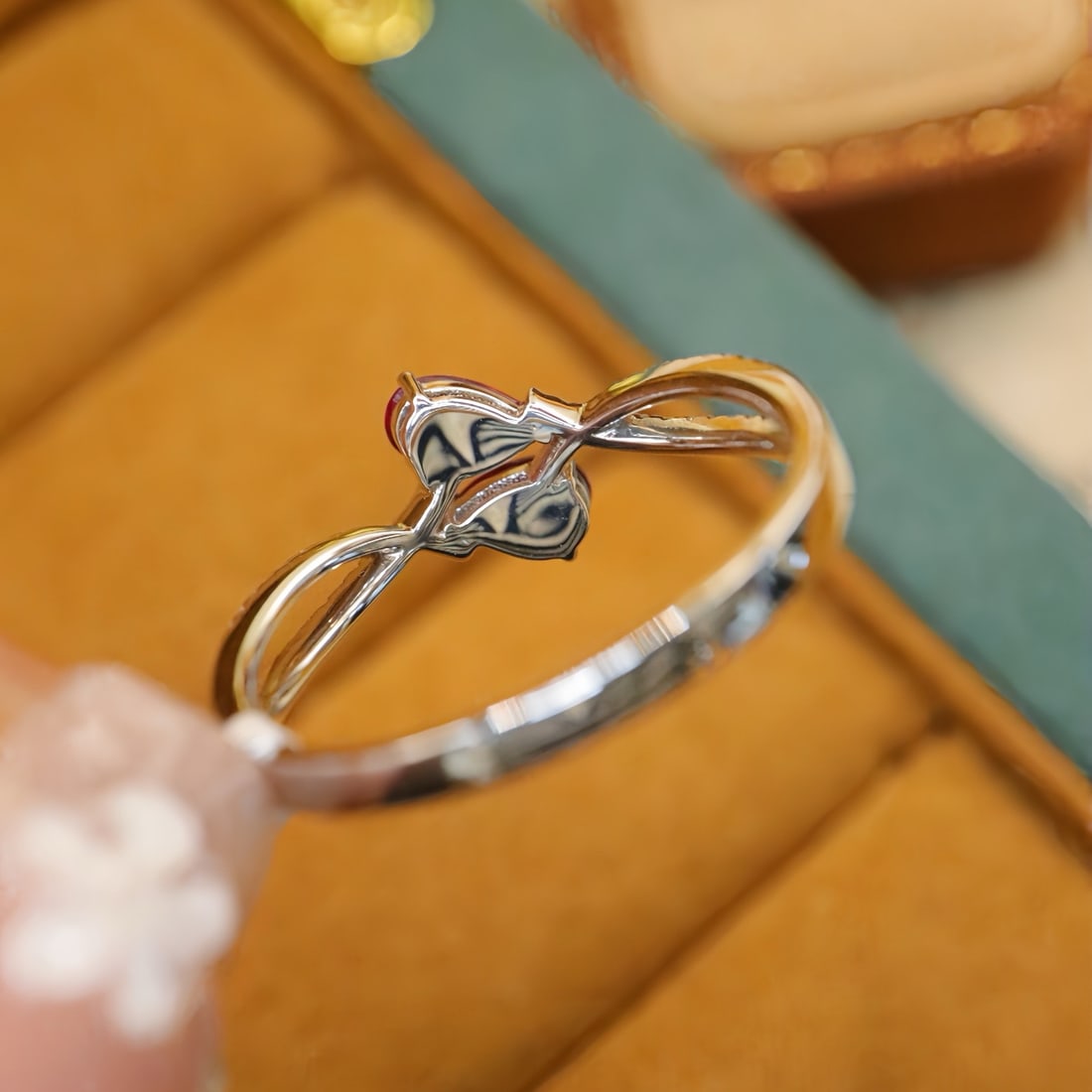 14k Gold 0.69 Ctw Natural Ruby & Diamond Ring - 4