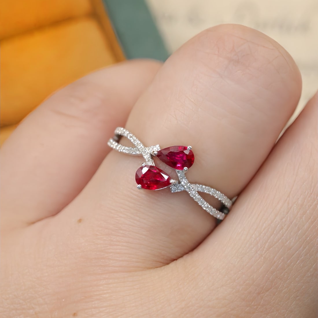 14k Gold 0.69 Ctw Natural Ruby & Diamond Ring - 5