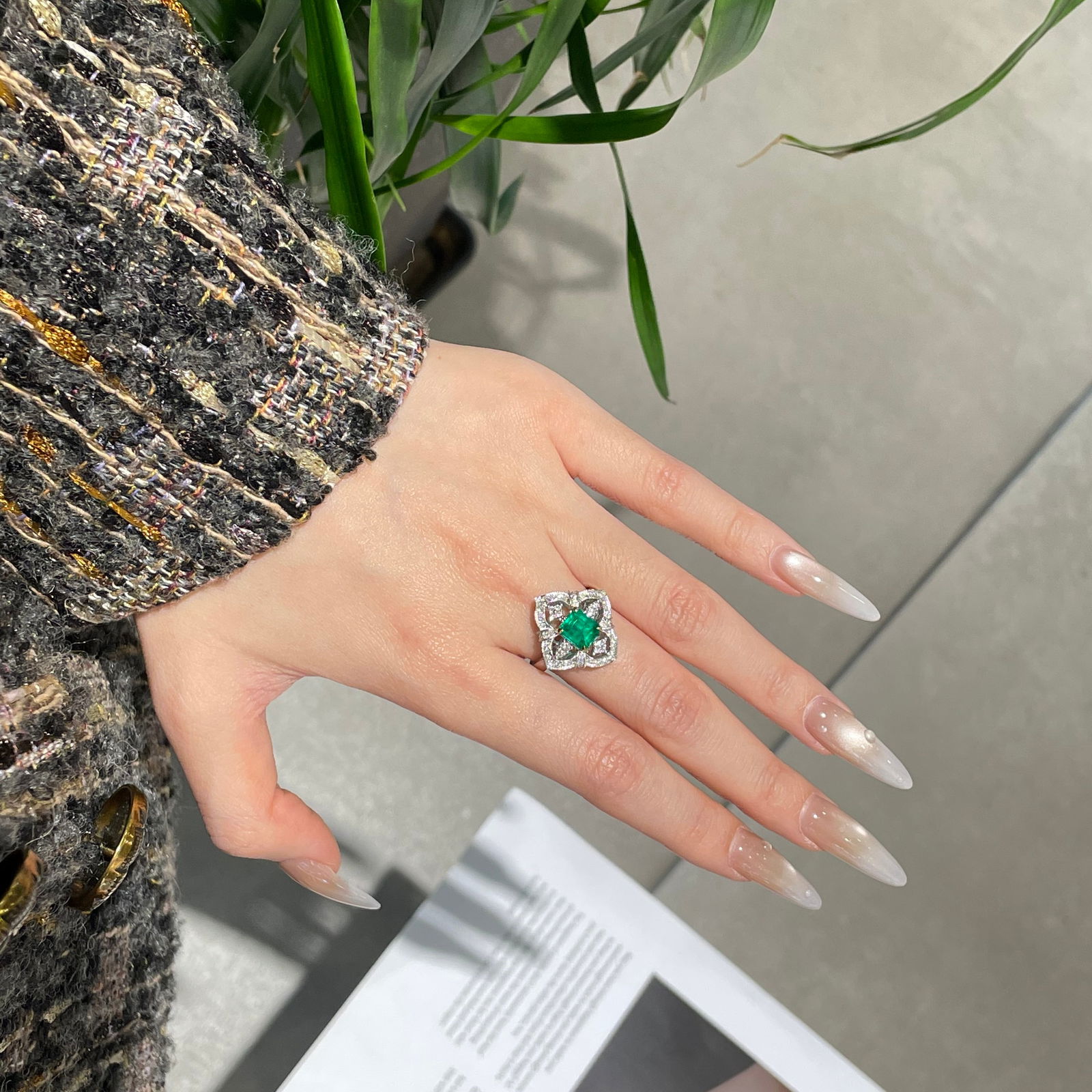 14k Gold 1.3 Ct Vivid Green Natural Emerald & Diamond Ring - 7